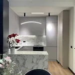 アパート Angry Architects Apartment01 *