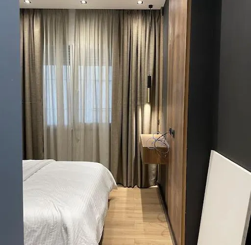 Angry Architects Apartment01 Daire Tiran